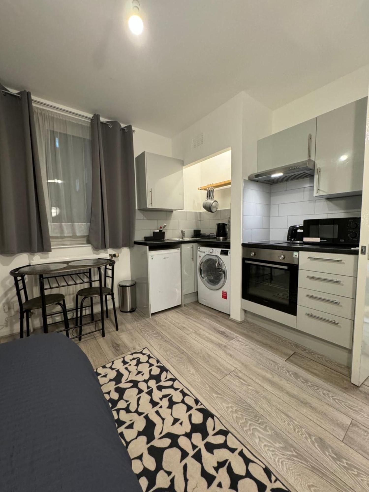 Spacious - South Kensington - Harrods Апартаменты