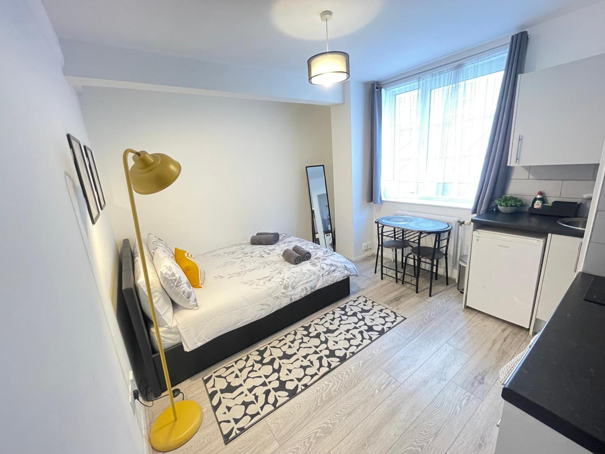 Spacious - South Kensington - Harrods Апартаменты