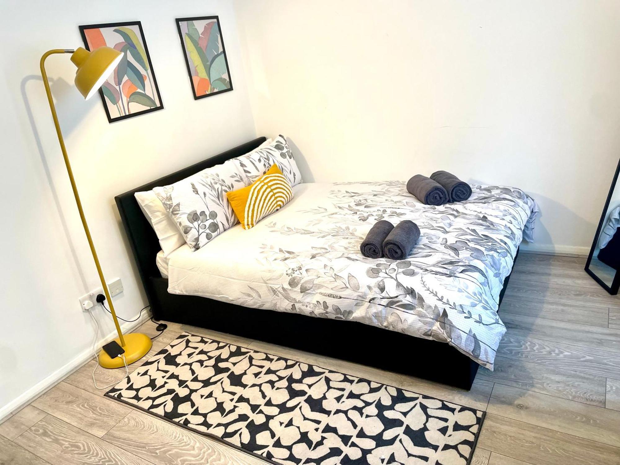 Spacious - South Kensington - Harrods * Лондон